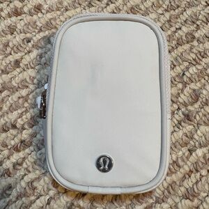 Lululemon Vapor Clippable Nano Pouch